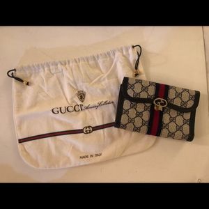 Vintage Gucci Checkbook/Passport Holder